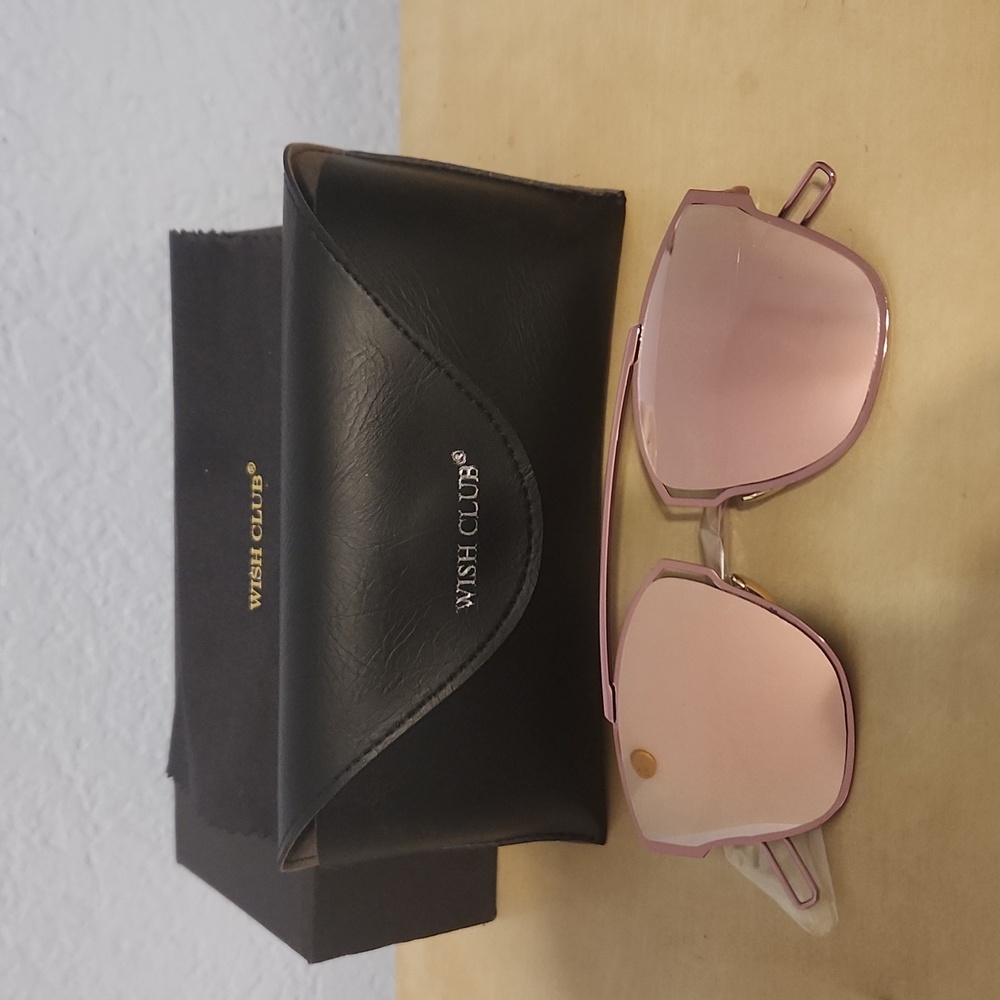Pink Aviator Sunglasses with Sleek Design Wish Club brand new - Picture 4 of 4